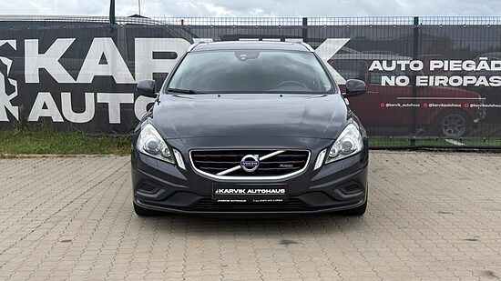 Volvo V60 D5 R-design 